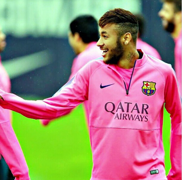 他的存在不 他的存在不